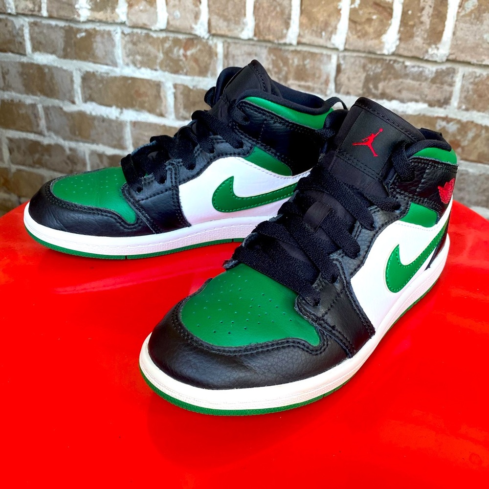Nike Air Jordan 1 Mid